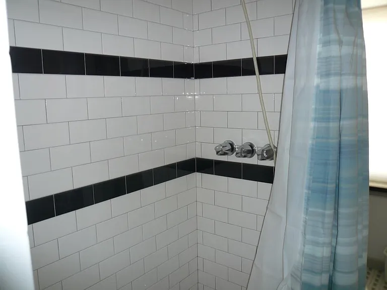 423 N 33rd St #3 — Photo 7