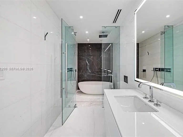 300 Biscayne Boulevard Way #2906W — Photo 15