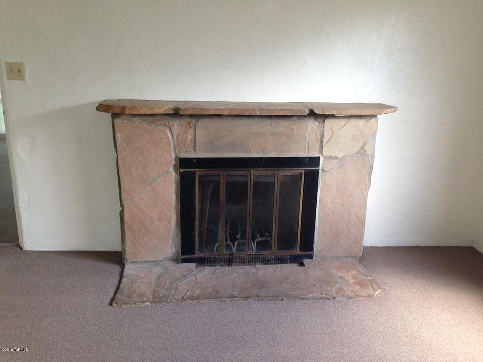 1st image of 1716 W Hegel Ln APT 1