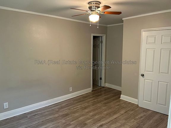 2nd image of 915 E Broadway St