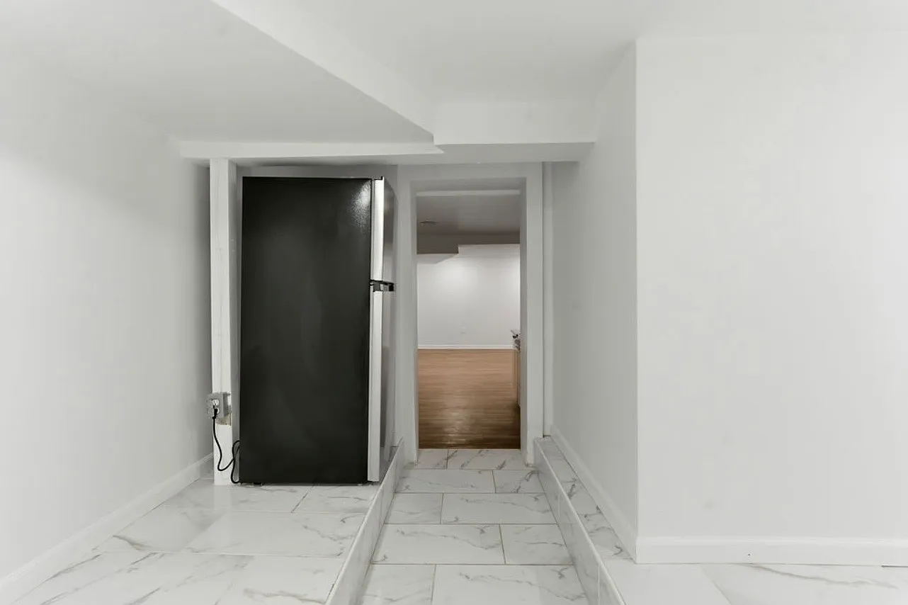 2 bed, 2905 sqft, $1,700 — Photo 4
