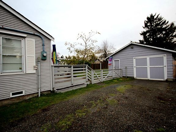 3rd image of 17240 34th Ave S