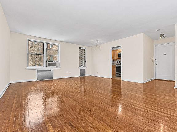 4th image of 6505 Yellowstone Blvd APT 2G