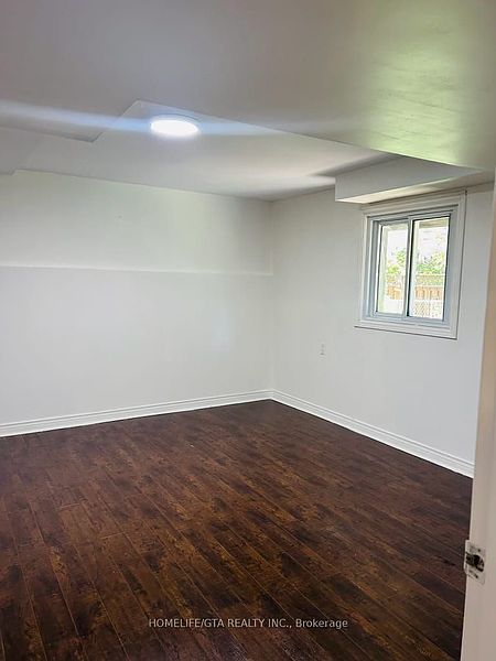 Ajax House for rent - 1 Bedroom — photo 5