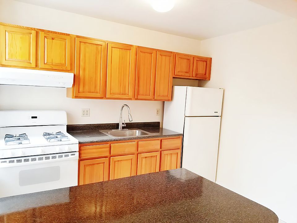 1st image of 25-23 37th St #3