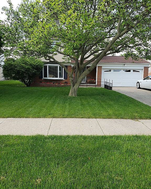 1st image of 15610 Shelley St