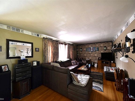 5th image of 42124 Edward Cir