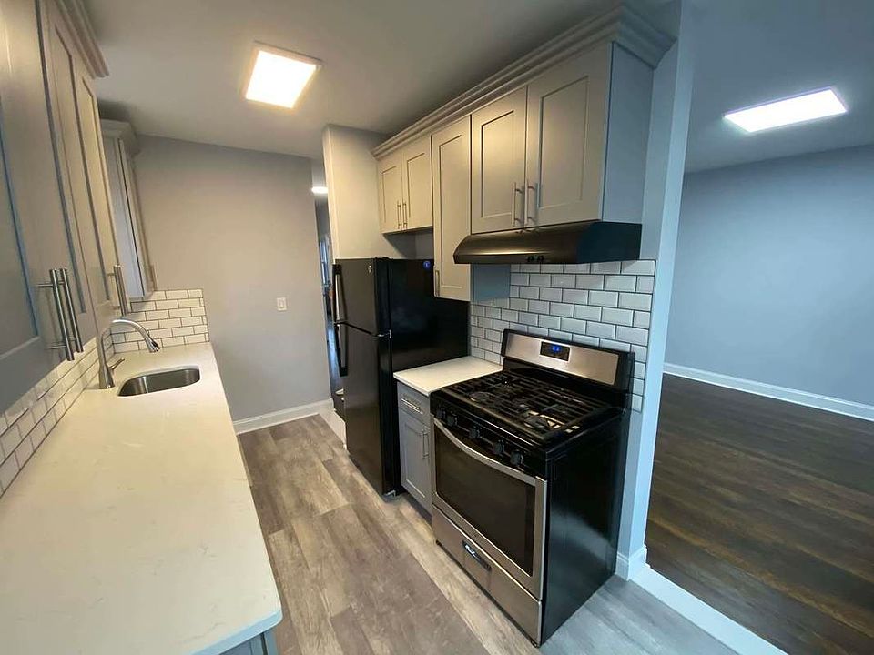 1st image of 22-13 47th St #3