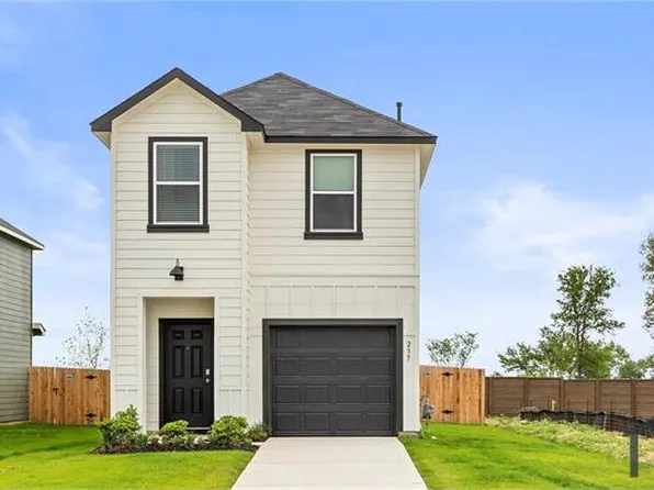 664 Walter Ellison Dr, Lockhart, TX 78644