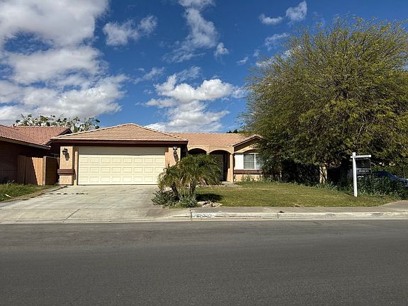 2nd image of 80748 Cottonwood Ln