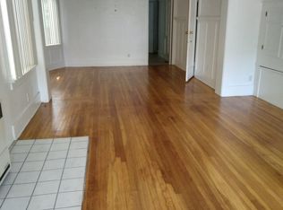 2809 Francis Ave, Los Angeles, CA 90005