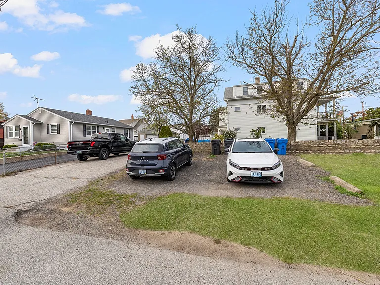 1561 Cranston St #1 — Photo 19