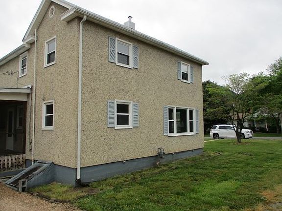 5th image of 1105 Woodland Ave