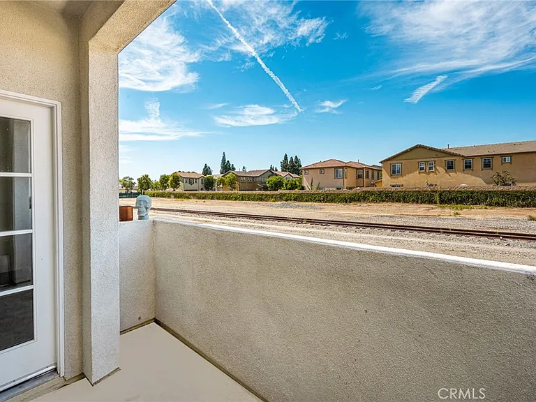 123 E Knox Dr — Photo 40