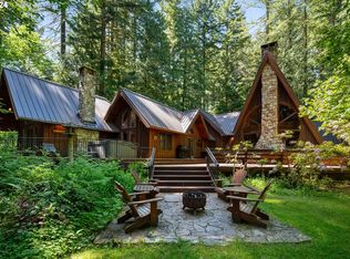 21395 E Sycamore Rd, Rhododendron, OR 97049