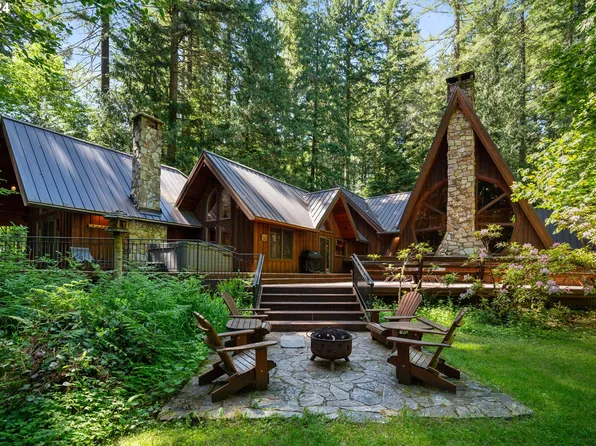 21395 E Sycamore Rd, Rhododendron, OR 97049