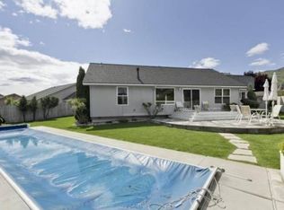 824 Willowbrook Dr, Wenatchee, WA 98801