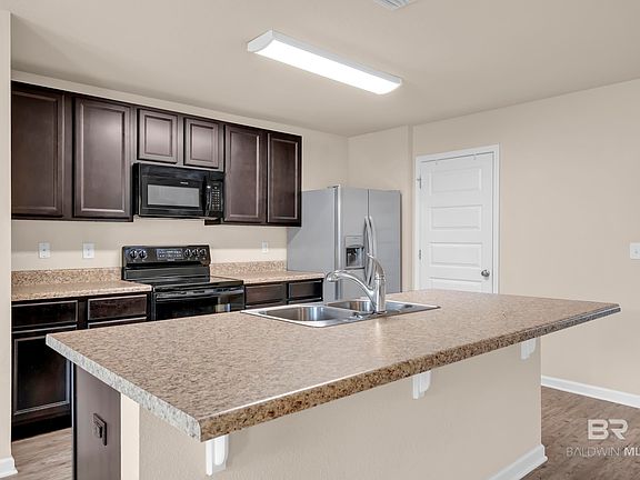 5th image of 17344 Harding Dr