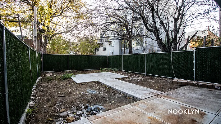 Rented by Nooklyn NYC LLC | media 13