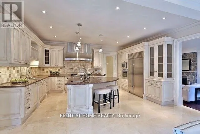 11 York Rd — Photo 6