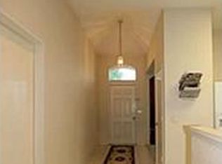 918 Lake Bluff Dr, Lake Dallas, TX 75065