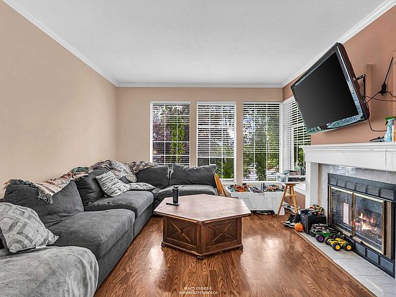 3rd image of 11638 225th St