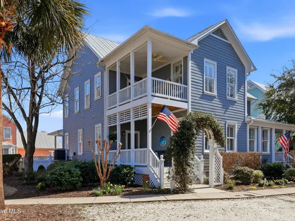 221 Silver Sloop Way, Carolina Beach, NC 28428