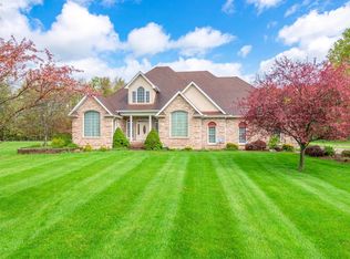 297 Cemetery Rd, Wellington, OH 44090