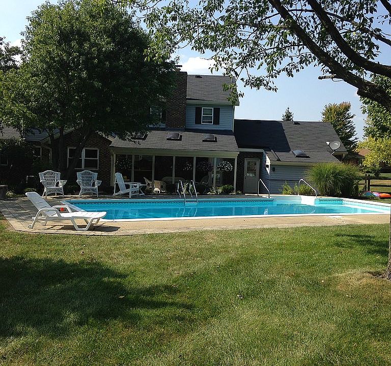 1st image of 10090 Sprucewood Ln