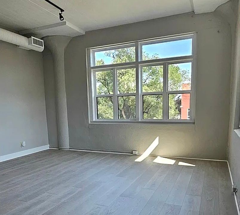 2nd image of 275 Chapel St #1A