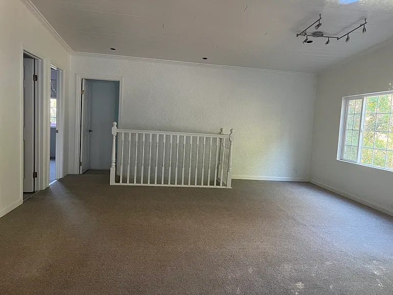 3542 Oak Knoll Dr #1 — Photo 7