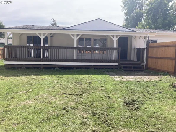 477 48th St, Springfield, OR 97478