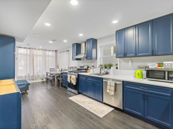 225 Freeman Ave, Jersey City, NJ 07306