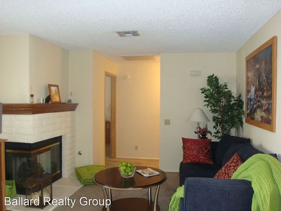 2nd image of 4220 Gannet Cir Unit 304