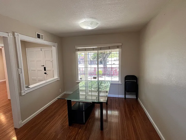2942 Sierra Rd — Photo 5