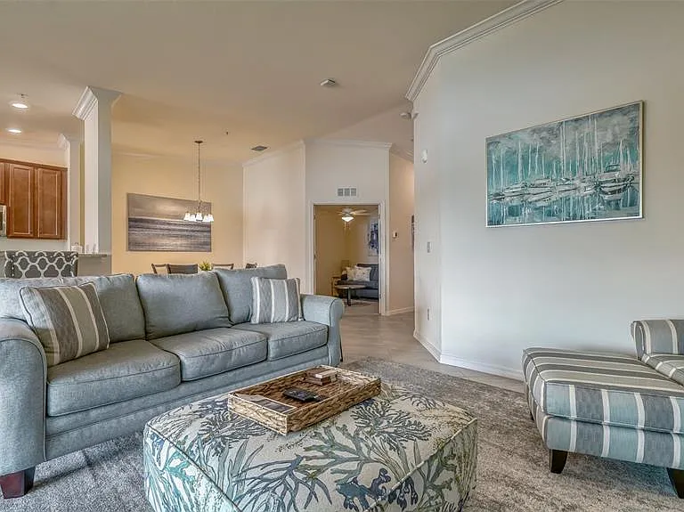 5624 Palmer Cir #203 — Photo 16