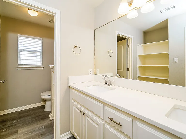 909 Hot Spring Valley — Photo 15