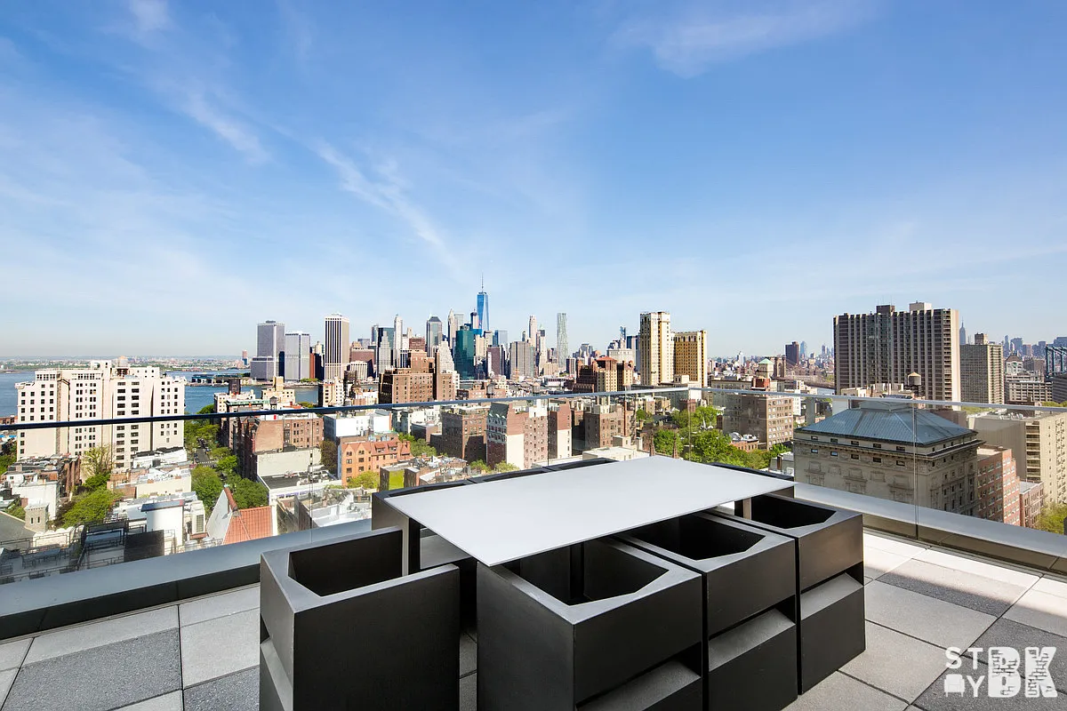 Building Photo - 172 Montague St #12G