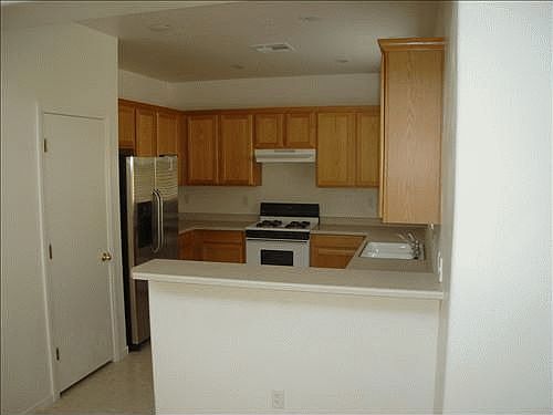 5th image of 10018 Capistrello Ave