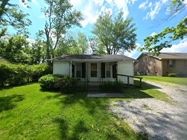 704 Woodrow St, Manchester, TN 37355