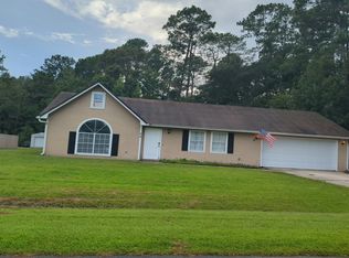 28 Wood Duck Dr, Woodbine, GA 31569