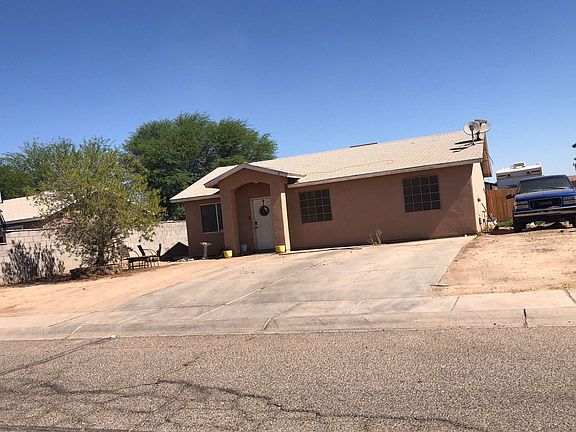 2nd image of 156 E El Chamizal St