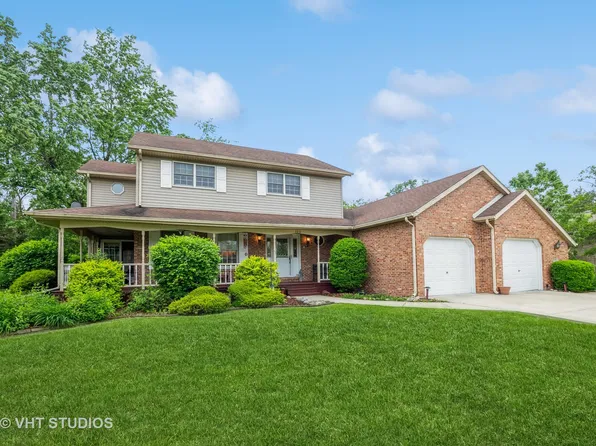 226 Cove Dr, Flossmoor, IL 60422