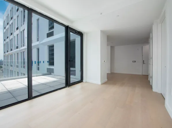 99 Fleet Place image 1 of 25