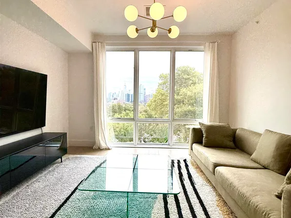 348 Baldwin Avenue image 14 of 17