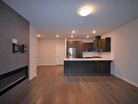 2nd image of 6481 SE Genrosa St #1