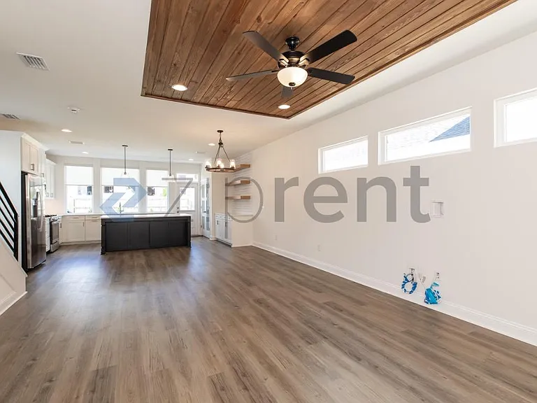1402 Landon Hills Dr — Photo 10