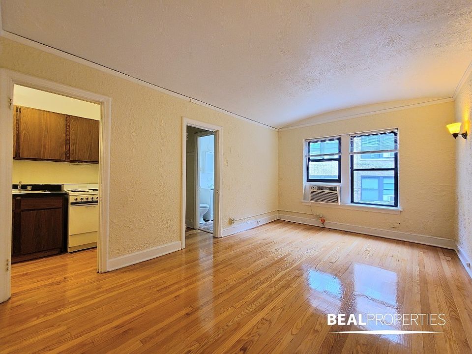 1st image of 536 W Arlington Pl APT 317