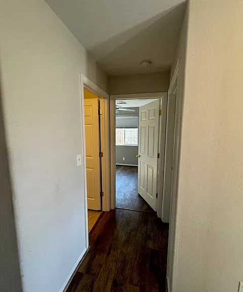 21620 Loop St — Photo 10