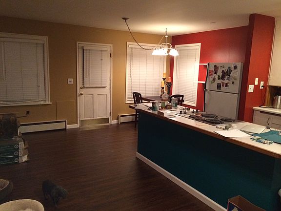 3rd image of 206 N Sunset Dr